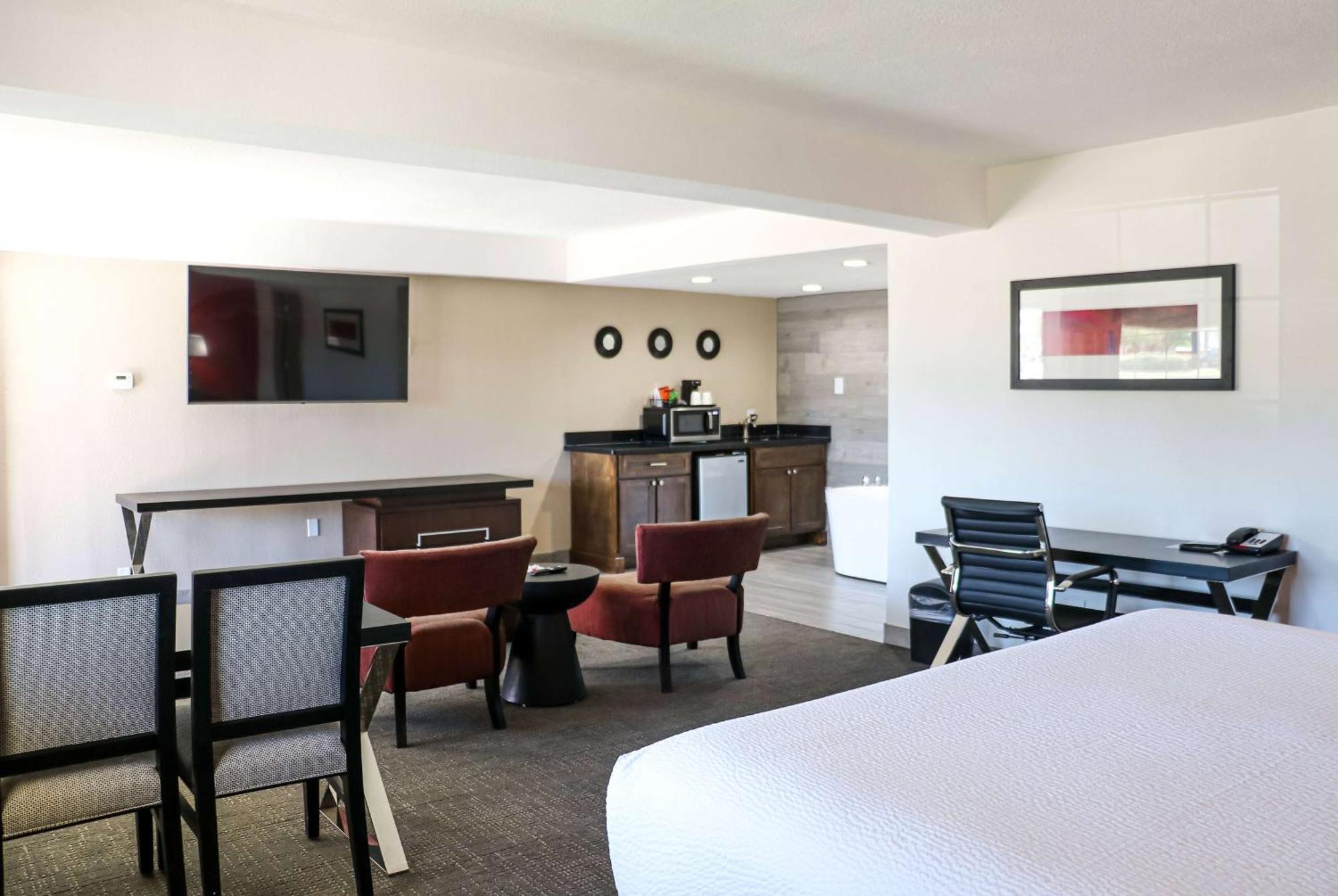 Ramada By Wyndham Del Rio Hotel Buitenkant foto
